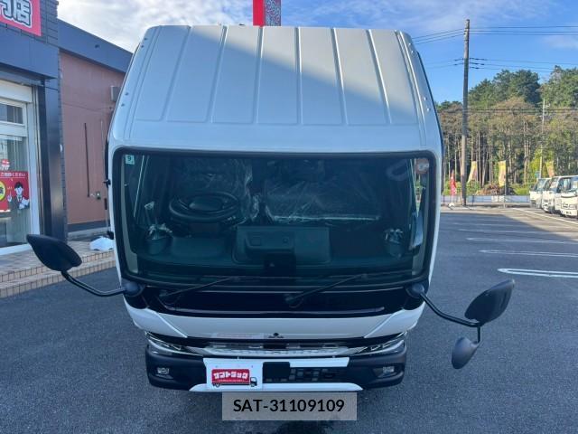 MITSUBISHI FUSO CANTER 2025-09 8876820-9