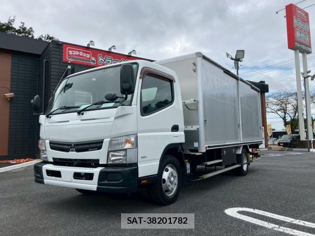 MITSUBISHI FUSO CANTER 2015-06 8876825-0
