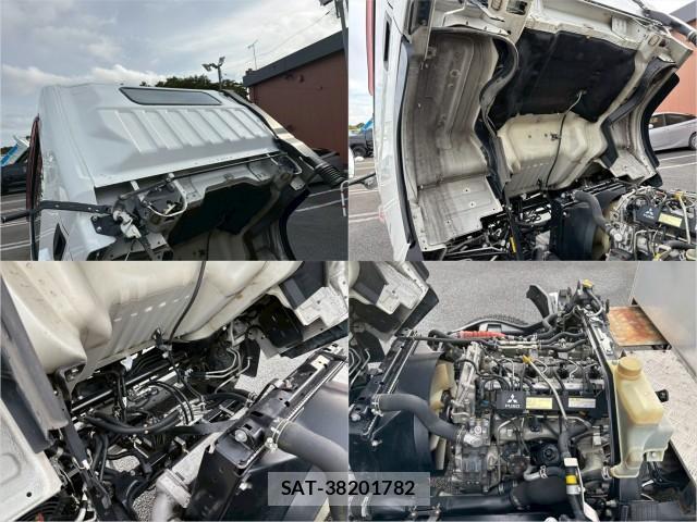 MITSUBISHI FUSO CANTER 2015-06 8876825-11