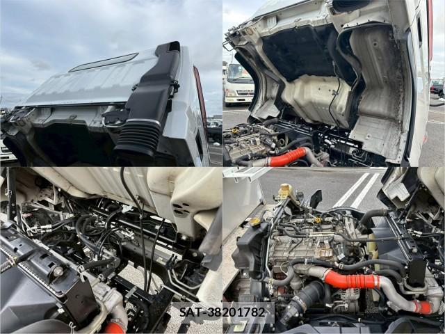 MITSUBISHI FUSO CANTER 2015-06 8876825-12
