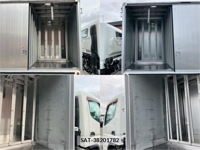 MITSUBISHI FUSO CANTER 2015-06 8876825-4