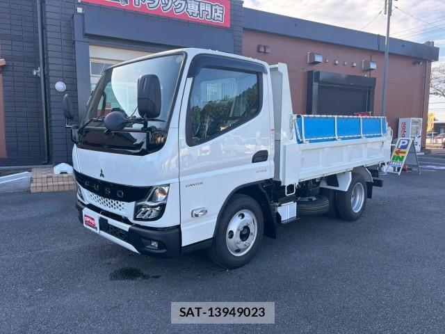 MITSUBISHI FUSO CANTER 2025-10 8876833-0