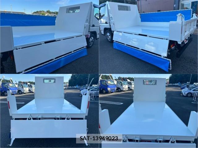 MITSUBISHI FUSO CANTER 2025-10 8876833-6