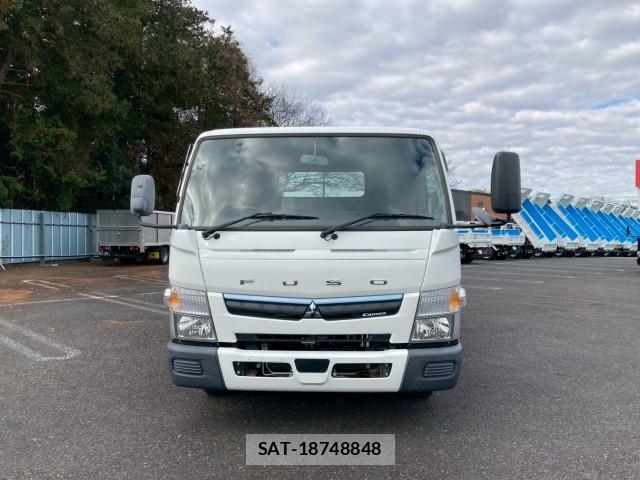 MITSUBISHI FUSO CANTER 2019-10 8876840-1