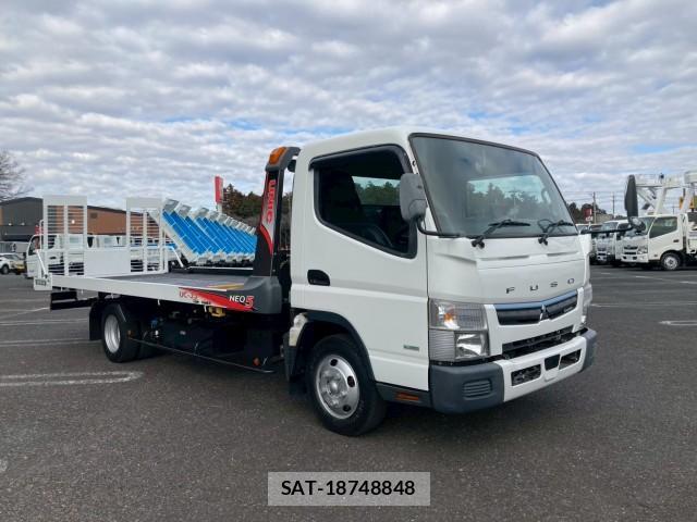 MITSUBISHI FUSO CANTER 2019-10 8876840-2