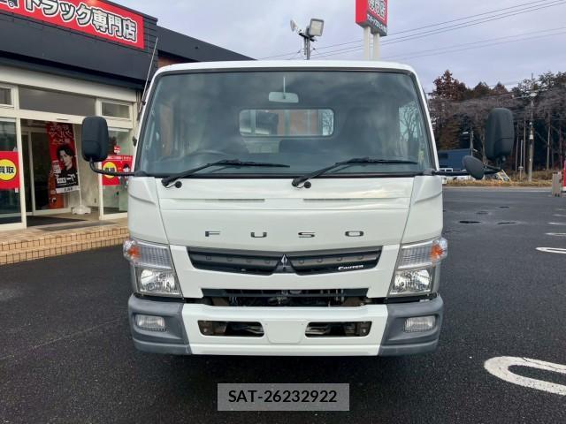 MITSUBISHI FUSO CANTER 2014-02 8876851-1