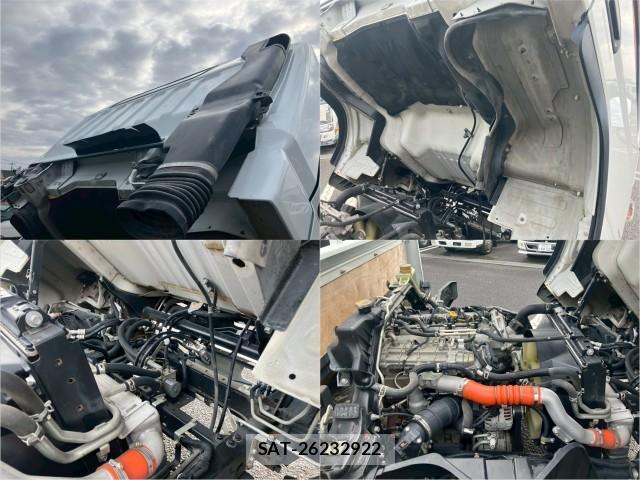 MITSUBISHI FUSO CANTER 2014-02 8876851-12