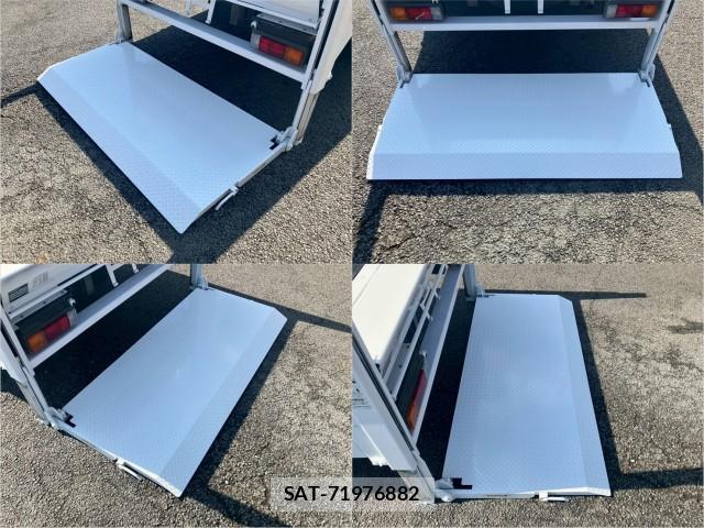 MITSUBISHI FUSO CANTER 2016-09 8876853-7