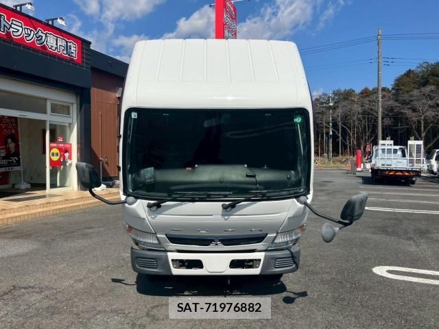 MITSUBISHI FUSO CANTER 2016-09 8876853-9