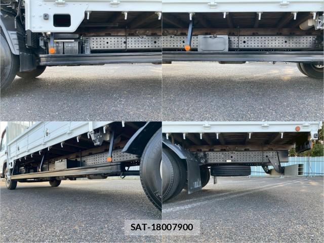 MITSUBISHI FUSO CANTER 2013-12 8876860-14