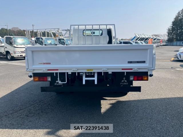 MITSUBISHI FUSO CANTER 2020-02 8876863-4