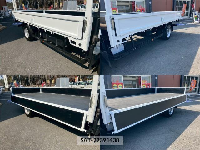 MITSUBISHI FUSO CANTER 2020-02 8876863-6