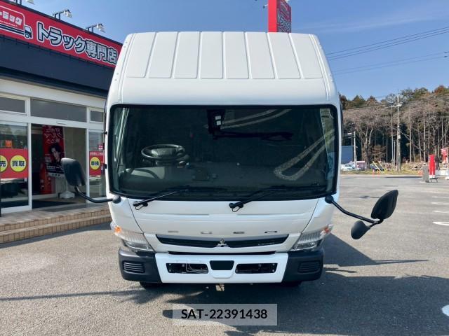 MITSUBISHI FUSO CANTER 2020-02 8876863-9
