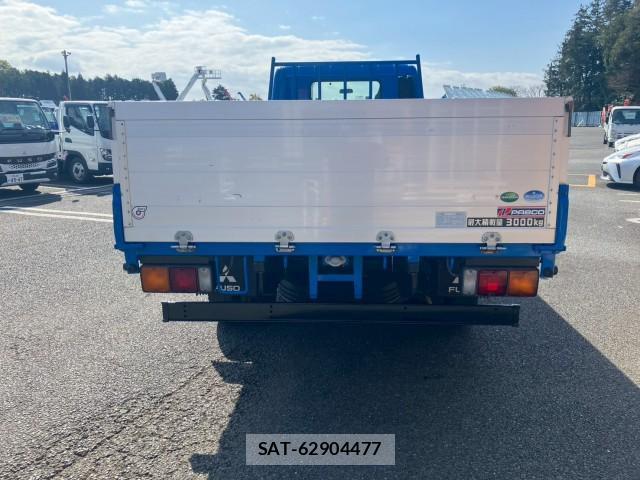 MITSUBISHI FUSO CANTER 2017-02 8876874-4