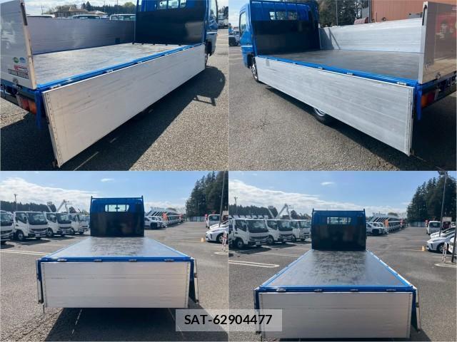 MITSUBISHI FUSO CANTER 2017-02 8876874-7