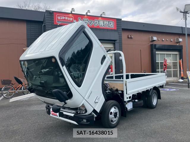MITSUBISHI FUSO CANTER 2026-04 8876877-8
