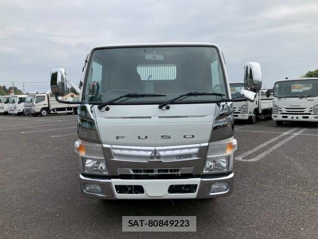 MITSUBISHI FUSO CANTER 2019-08 8876880-1