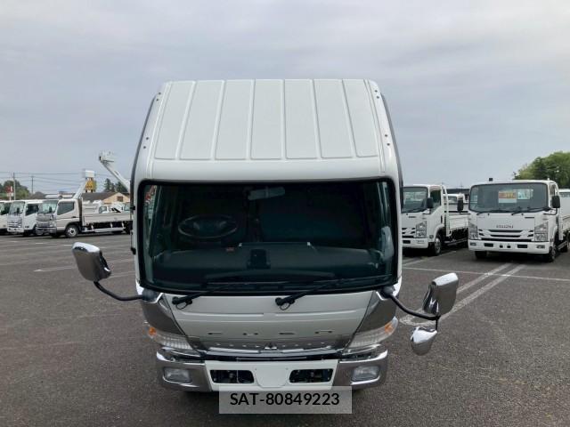 MITSUBISHI FUSO CANTER 2019-08 8876880-9