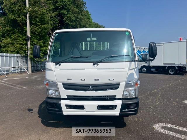 MITSUBISHI FUSO CANTER 2013-12 8876884-1