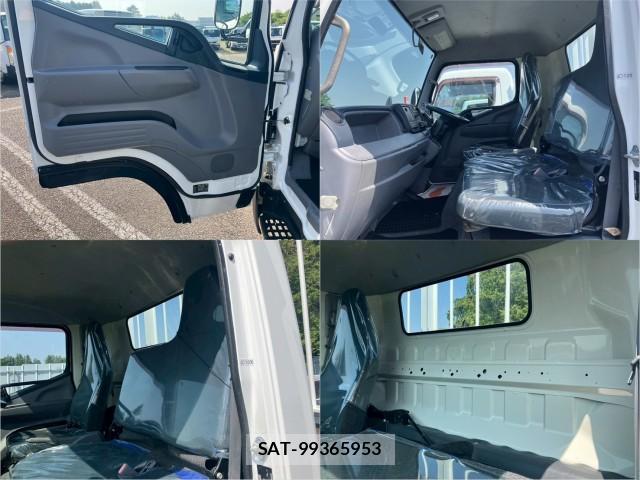 MITSUBISHI FUSO CANTER 2013-12 8876884-17