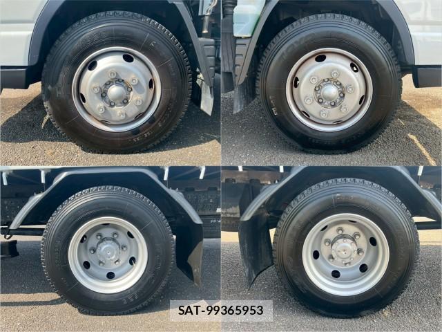 MITSUBISHI FUSO CANTER 2013-12 8876884-19
