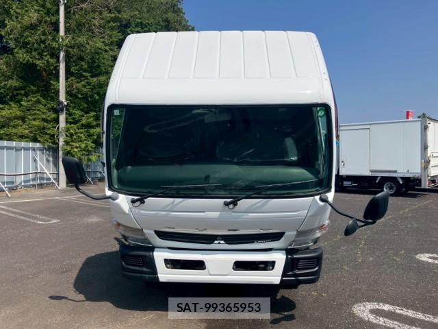 MITSUBISHI FUSO CANTER 2013-12 8876884-9
