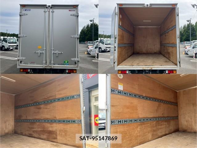 MITSUBISHI FUSO CANTER 2020-11 8876896-6