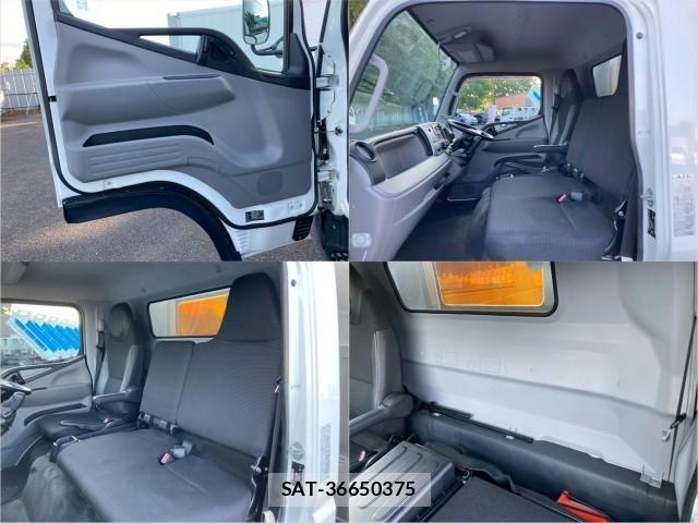 MITSUBISHI FUSO CANTER 2016-12 8876899-18
