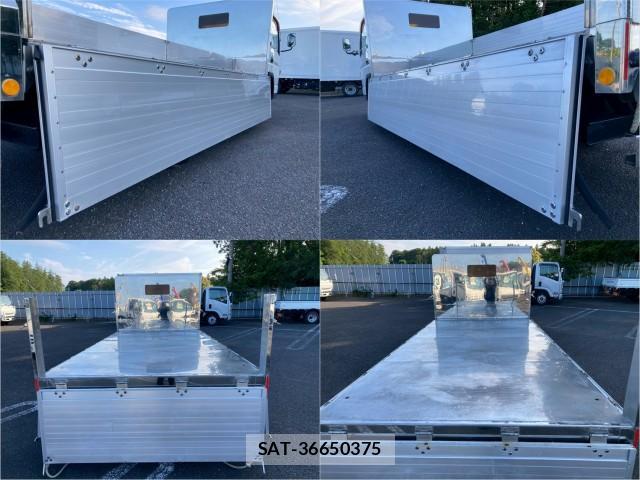 MITSUBISHI FUSO CANTER 2016-12 8876899-7