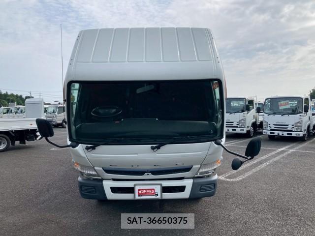 MITSUBISHI FUSO CANTER 2016-12 8876899-9