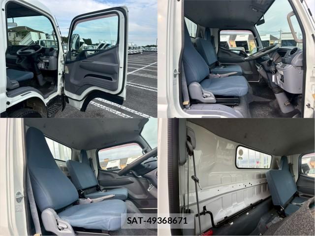 MITSUBISHI FUSO CANTER 2013-12 8876904-17