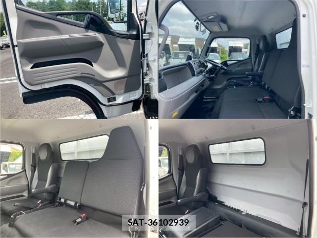 MITSUBISHI FUSO CANTER 2019-01 8876914-18