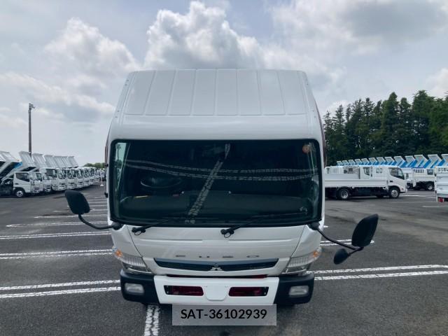 MITSUBISHI FUSO CANTER 2019-01 8876914-9