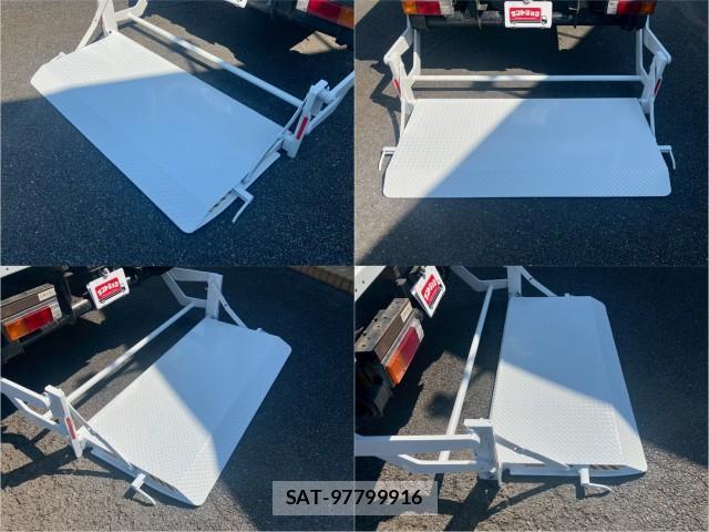 MITSUBISHI FUSO CANTER 2015-09 8876922-7