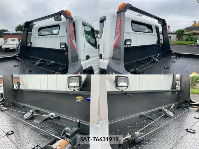 MITSUBISHI FUSO CANTER 2021-03 8876923-4