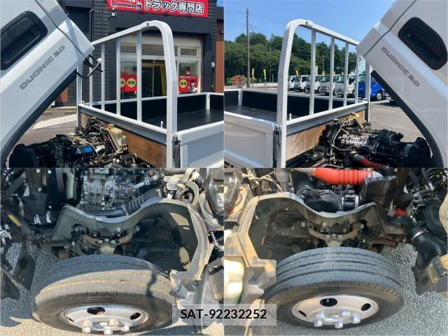 MITSUBISHI FUSO CANTER 2016-09 8876930-12