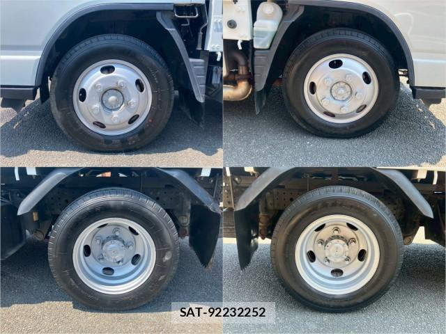 MITSUBISHI FUSO CANTER 2016-09 8876930-19