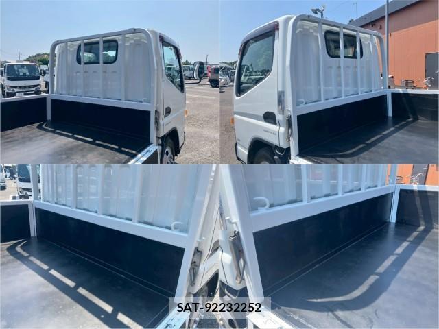 MITSUBISHI FUSO CANTER 2016-09 8876930-4
