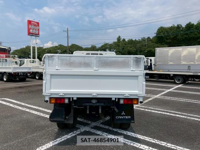MITSUBISHI FUSO CANTER 2005-06 8876935-4