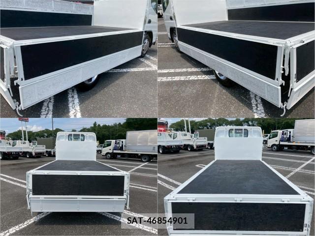 MITSUBISHI FUSO CANTER 2005-06 8876935-7