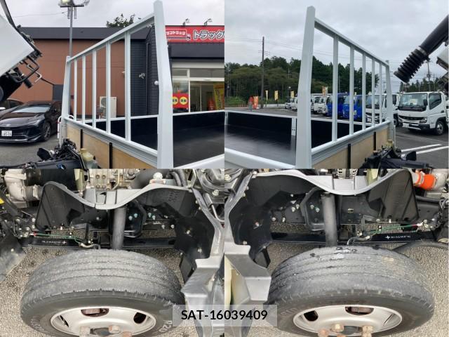 MITSUBISHI FUSO CANTER 2020-03 8876975-13