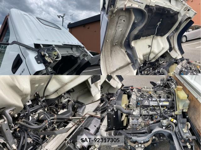 MITSUBISHI FUSO CANTER 2015-12 8876977-11