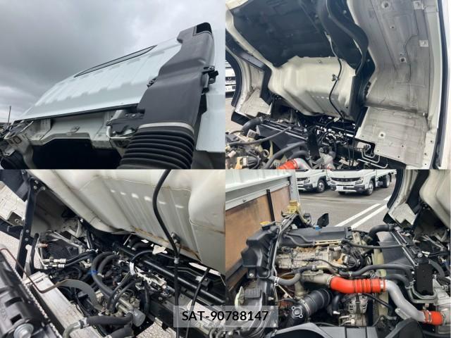 MITSUBISHI FUSO CANTER 2020-02 8876981-12