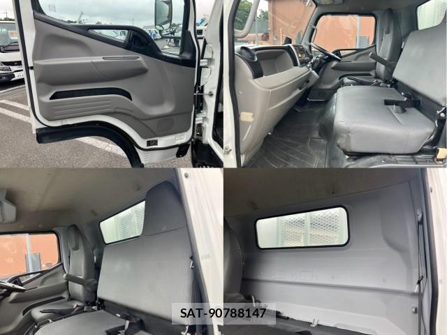 MITSUBISHI FUSO CANTER 2020-02 8876981-18