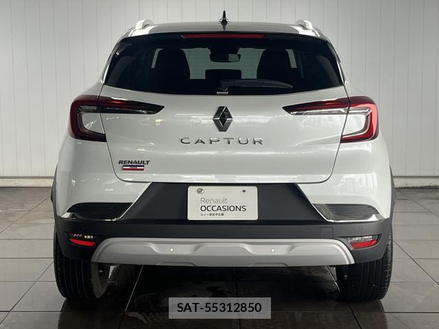 Renault CAPTUR 2023-02 8877268-16