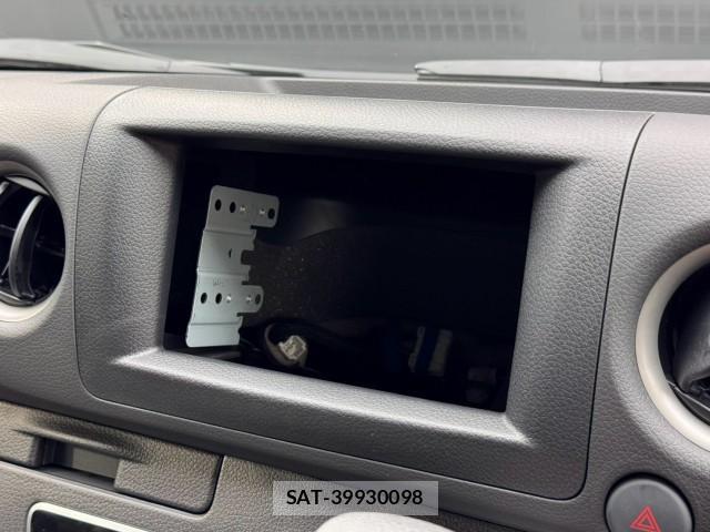 Nissan Caravan 2026-01 8876178-13