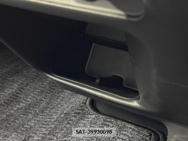Nissan Caravan 2026-01 8876178-17