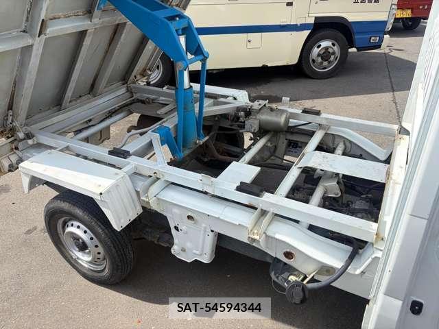 Suzuki CARRY TRUCK 2010-11 8877029-19