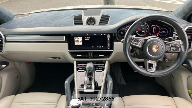 Porsche CAYENNE 2020-06 8877142-2