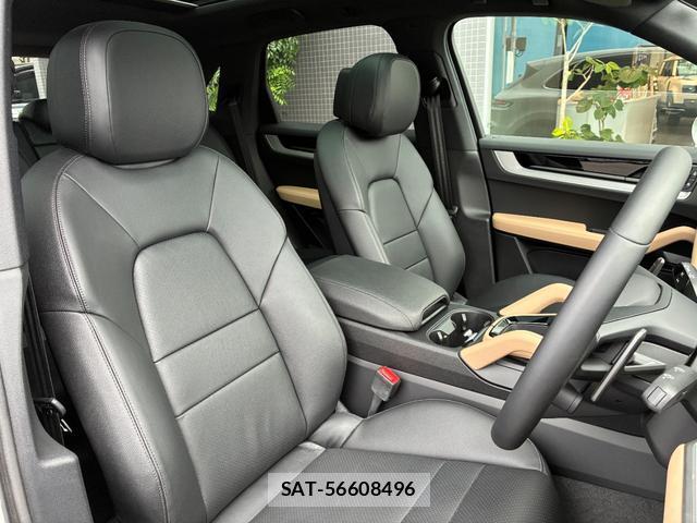 Porsche CAYENNE 2024-03 8877912-3